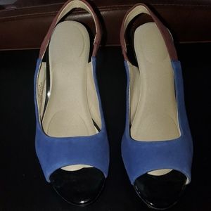Blue suede open toe pump